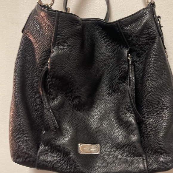 Michael Kors purse - Picture 2 of 10